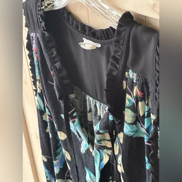 Meadow Rue Anthropologie Floral Flowy Sleeveless Top Size Medium - Picture 2 of 4